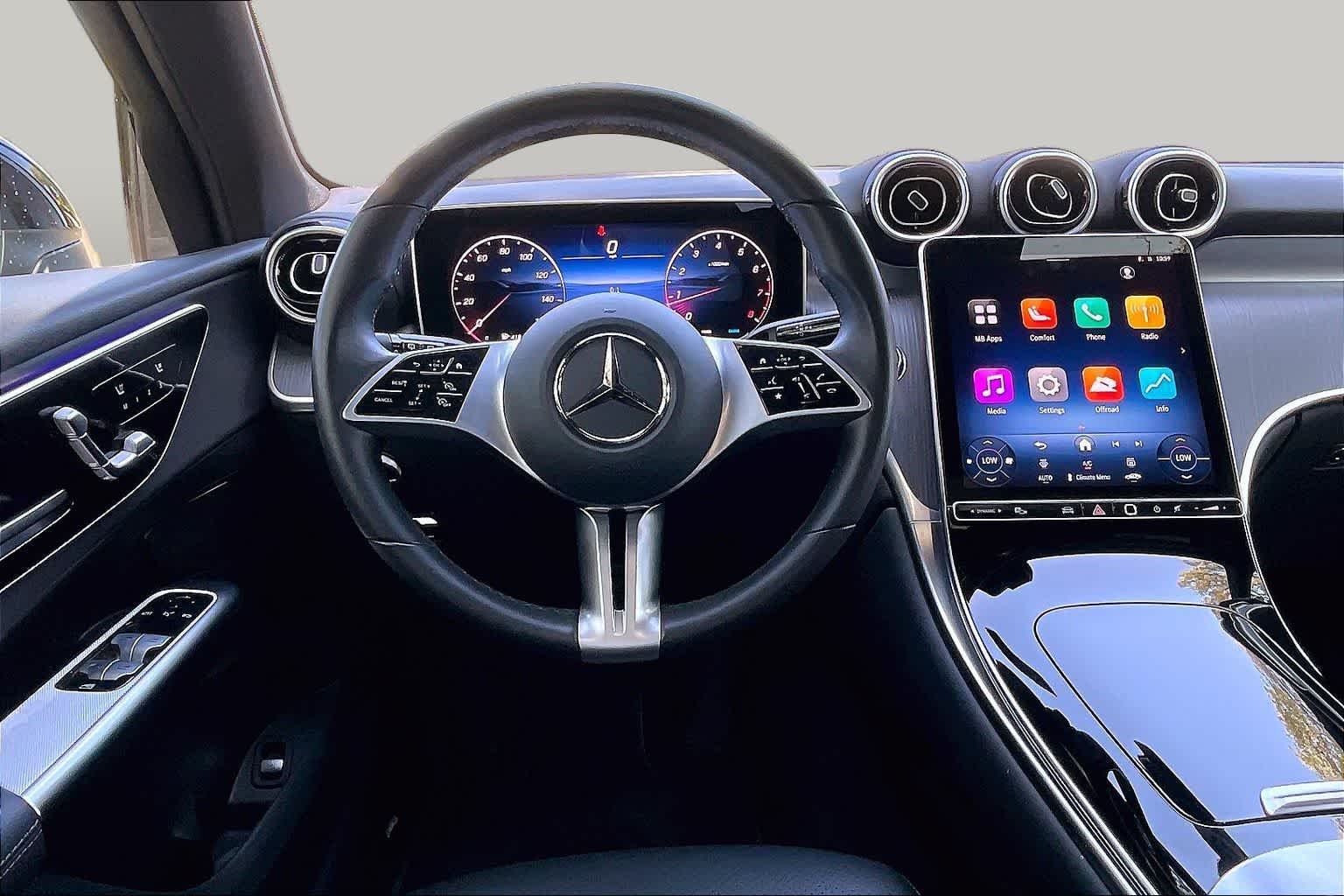 New 2026 Obsidian Black Metallic Mercedes-Benz GLC 300 image 6