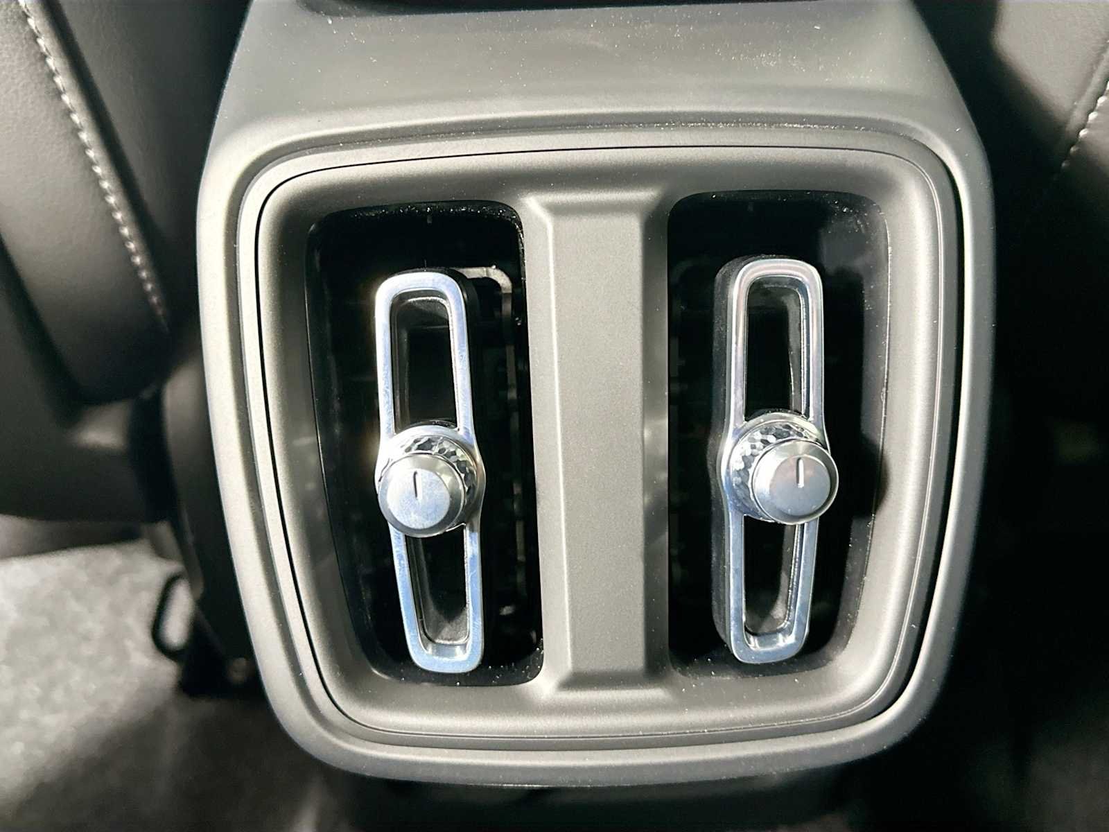 Certified Used 2025 Vapour Grey Volvo Core image 23
