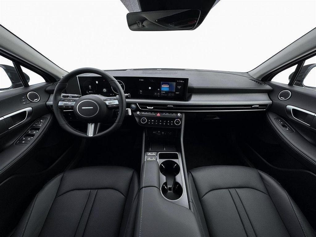 New 2026 Black Hyundai Limited image 13