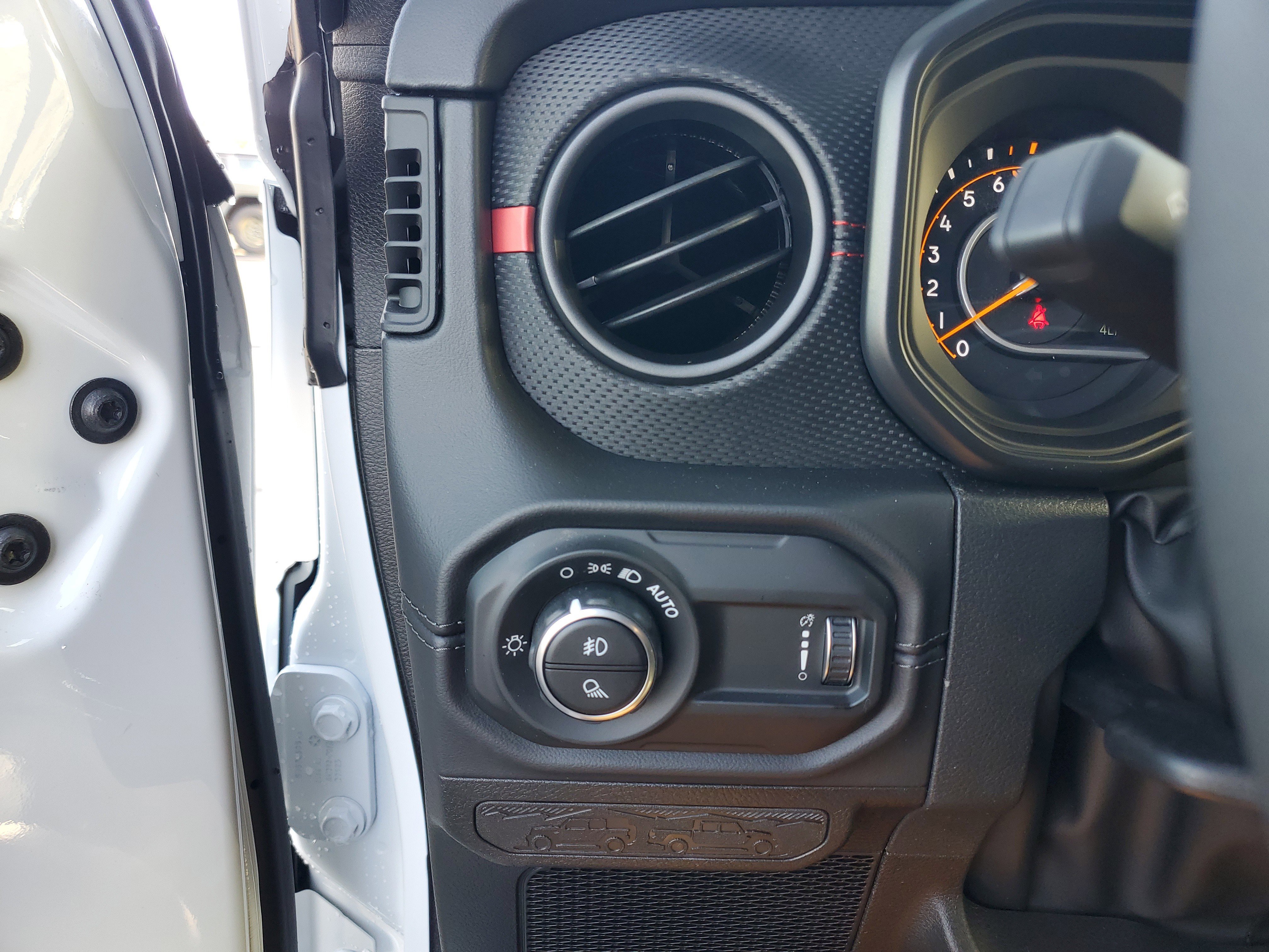 New 2026 Bright White Clearcoat Jeep Rubicon image 22