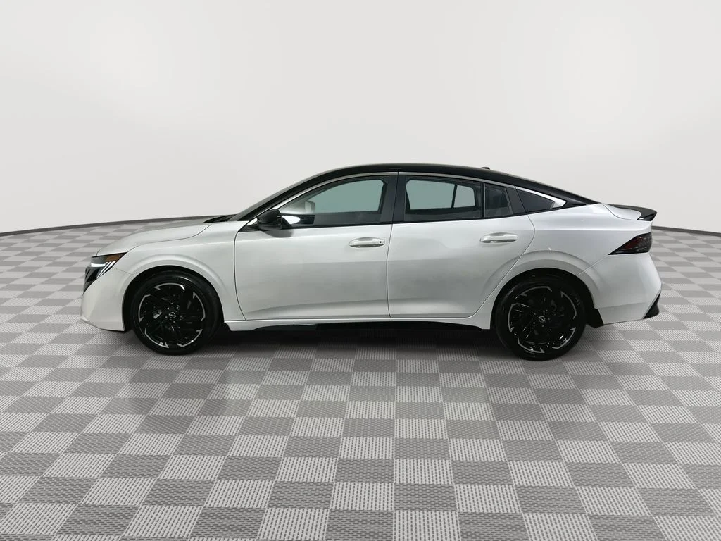 New 2026 White Nissan SR image 5