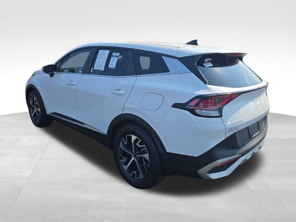 Used 2023 White Kia EX image 4