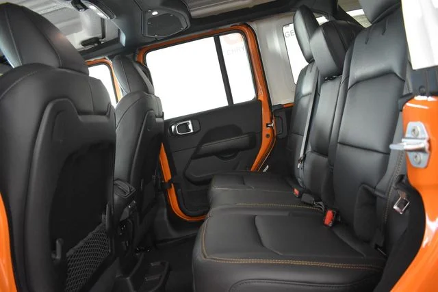 New 2026 Joose Exterior Paint Jeep Sahara image 22