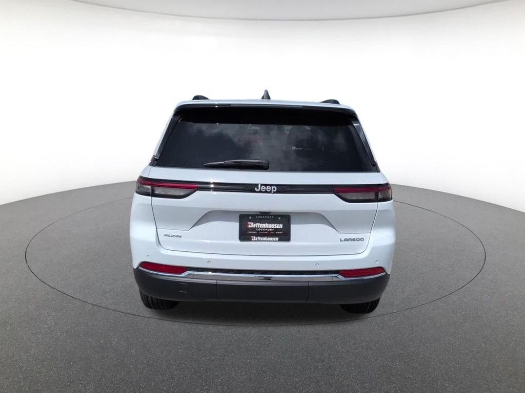 New 2026 White Jeep Laredo X image 9