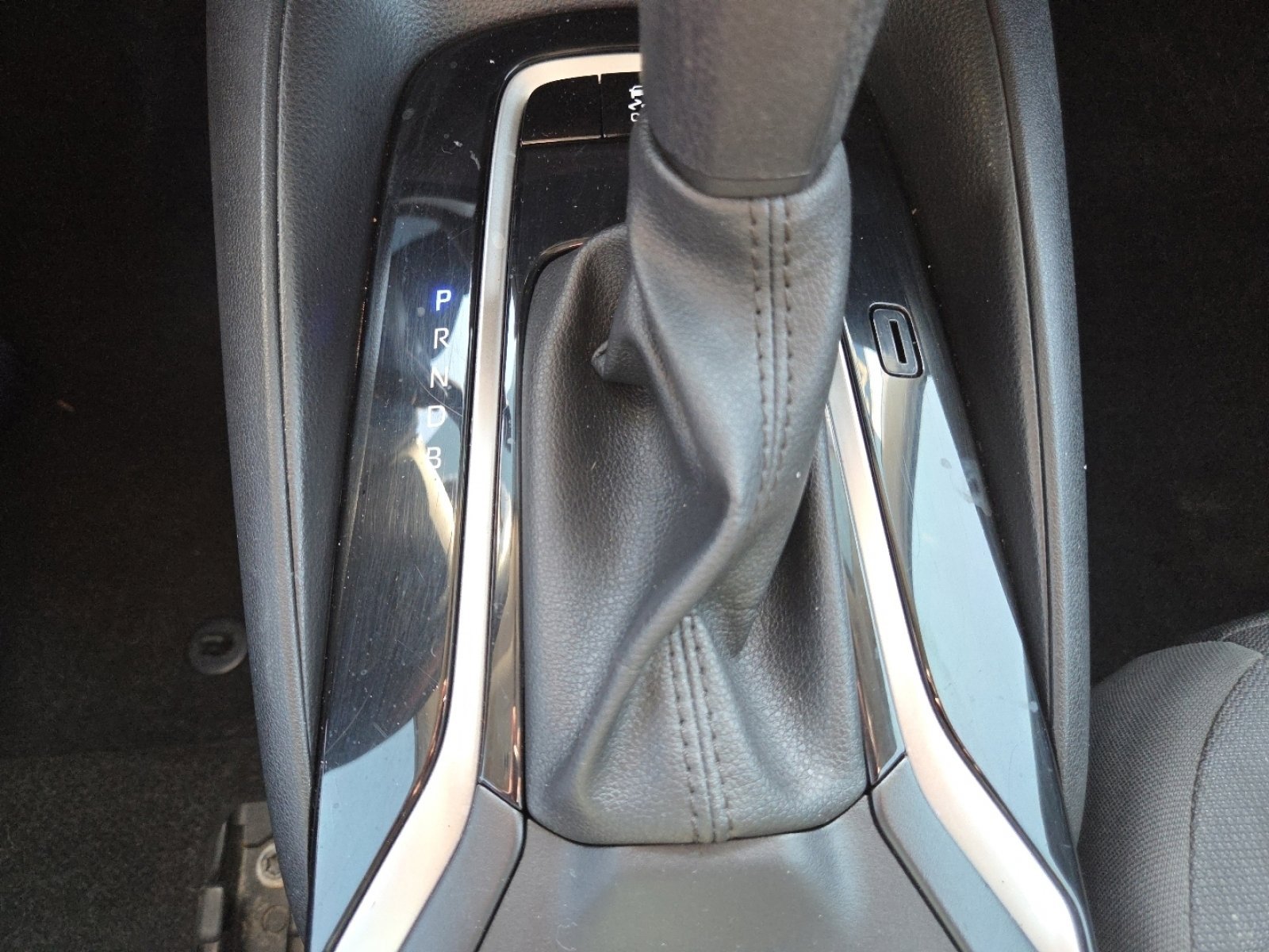 2024 Toyota Corolla LE - Photo 26