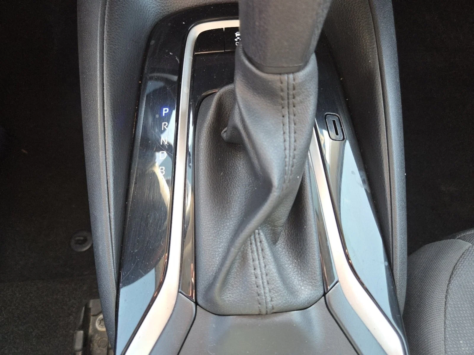 2024 Toyota Corolla LE - Photo 28
