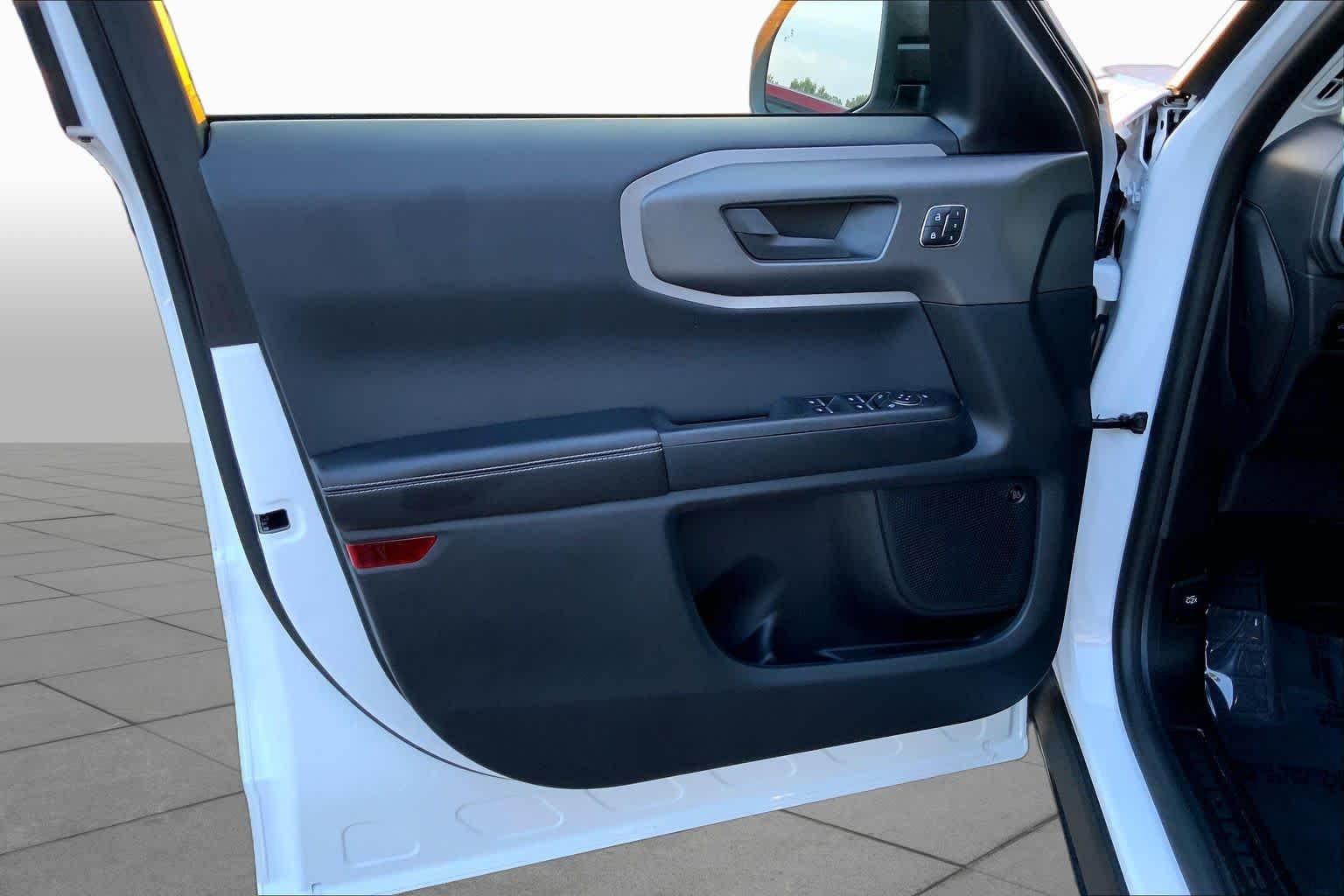 Used 2025 Oxford White Ford Outer Banks image 19