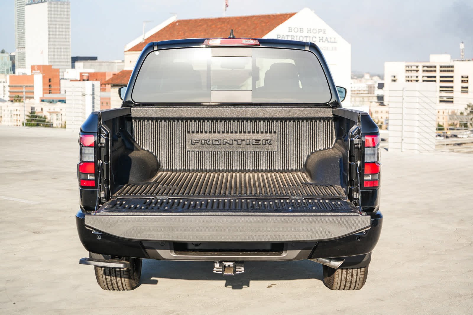 Nueva Nissan Crew Cab SV Super Black 2027, imagen 12