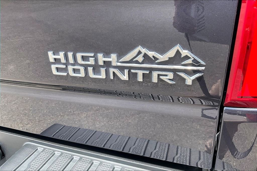 Used 2024 Dark Ash Metallic Chevrolet High Country image 8