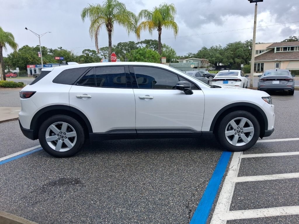 Used 2025  Honda EX image 4