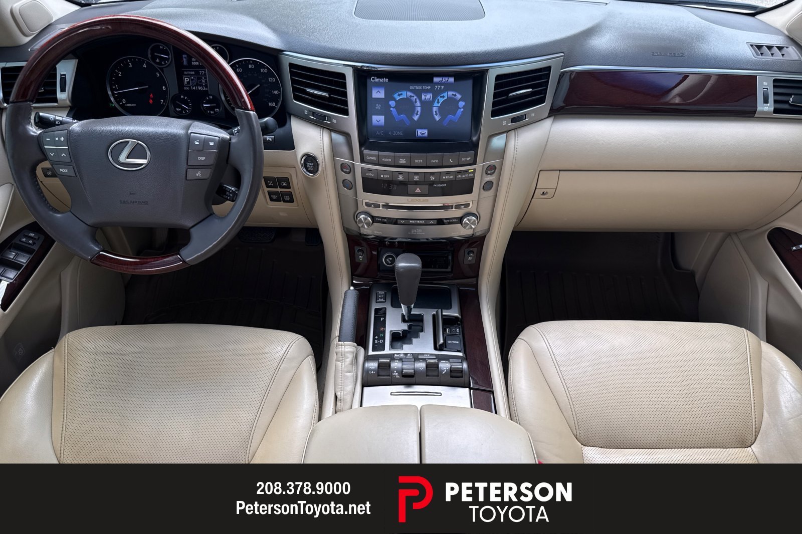 Used 2013  Lexus 570 image 12