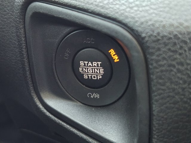 Used 2025 Bright White Clearcoat Jeep  image 18