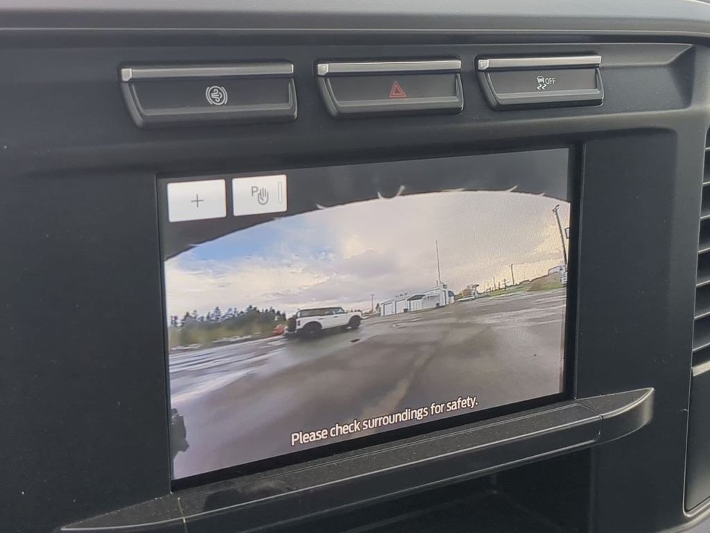 New 2024 Oxford White Ford F-550® XL image 53
