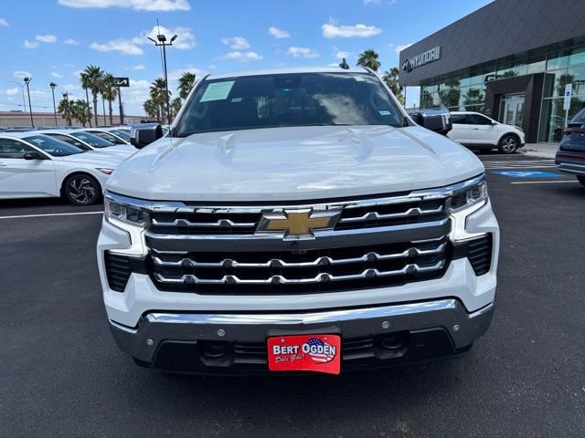 Used 2025 White Chevrolet LT image 2