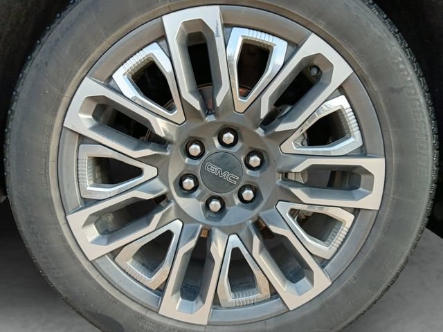 Used 2024 Titanium Rush Metallic GMC Denali Ultimate image 23