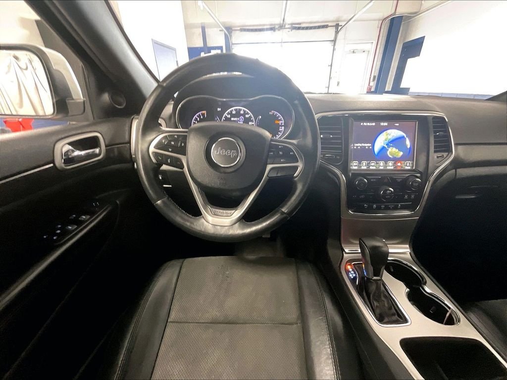 Used 2018 White Jeep Altitude image 17
