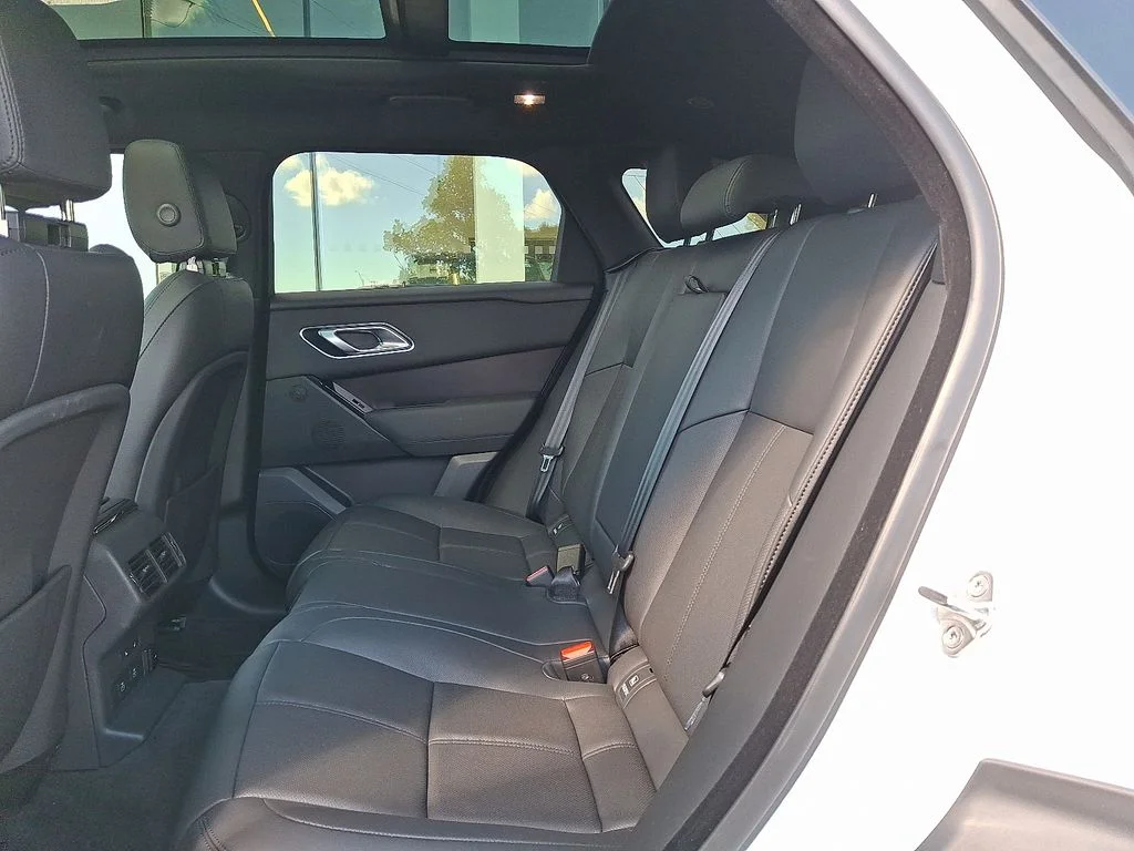 Certified Used 2026 Fuji White Land Rover Dynamic SE image 10