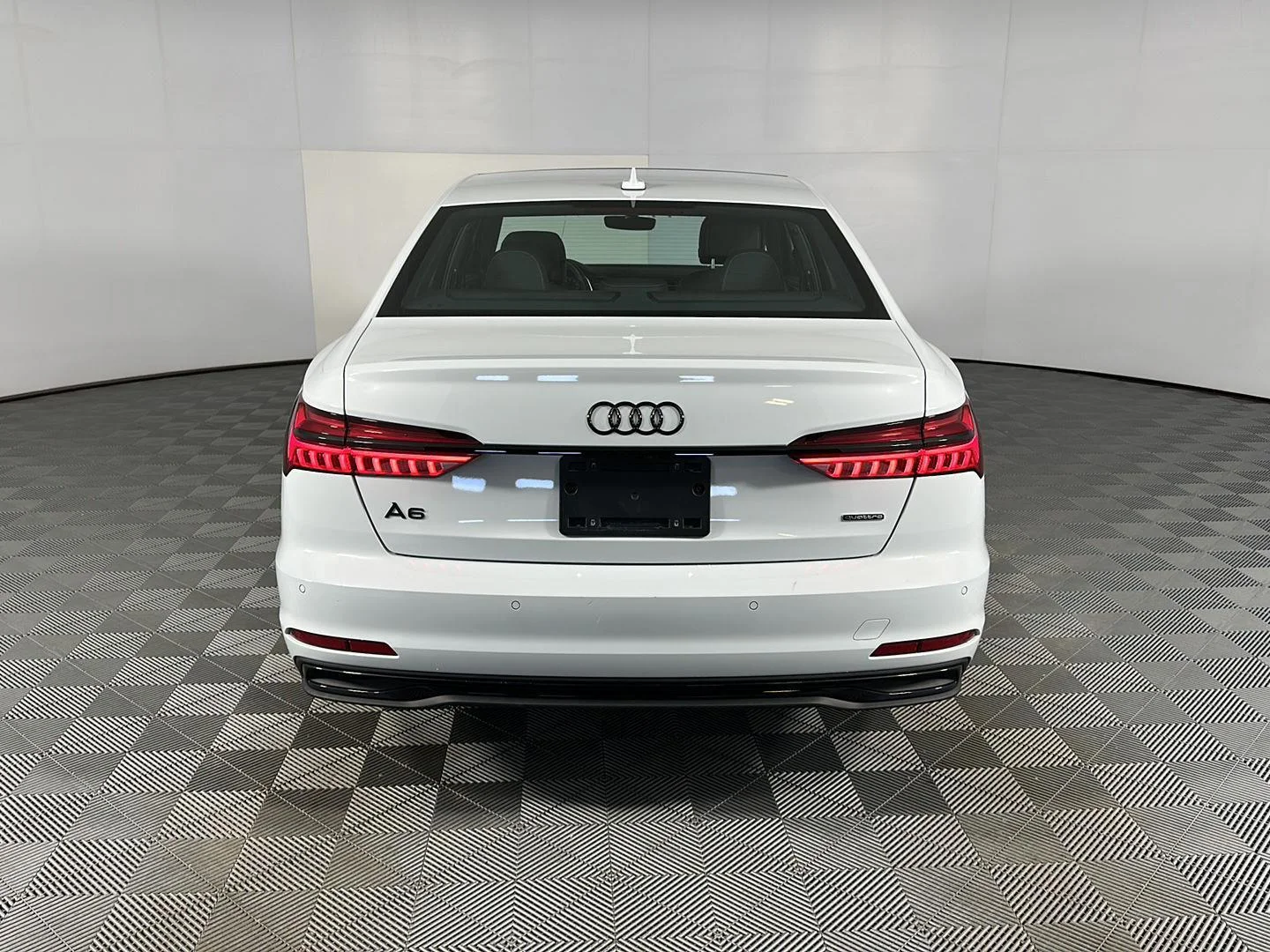 Used 2025 Glacier White Metallic Audi Premium Plus image 31