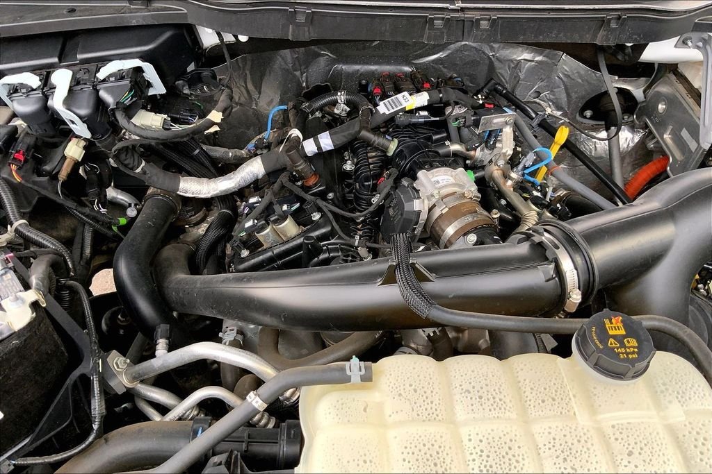 Used 2024 White Ford XLT image 31