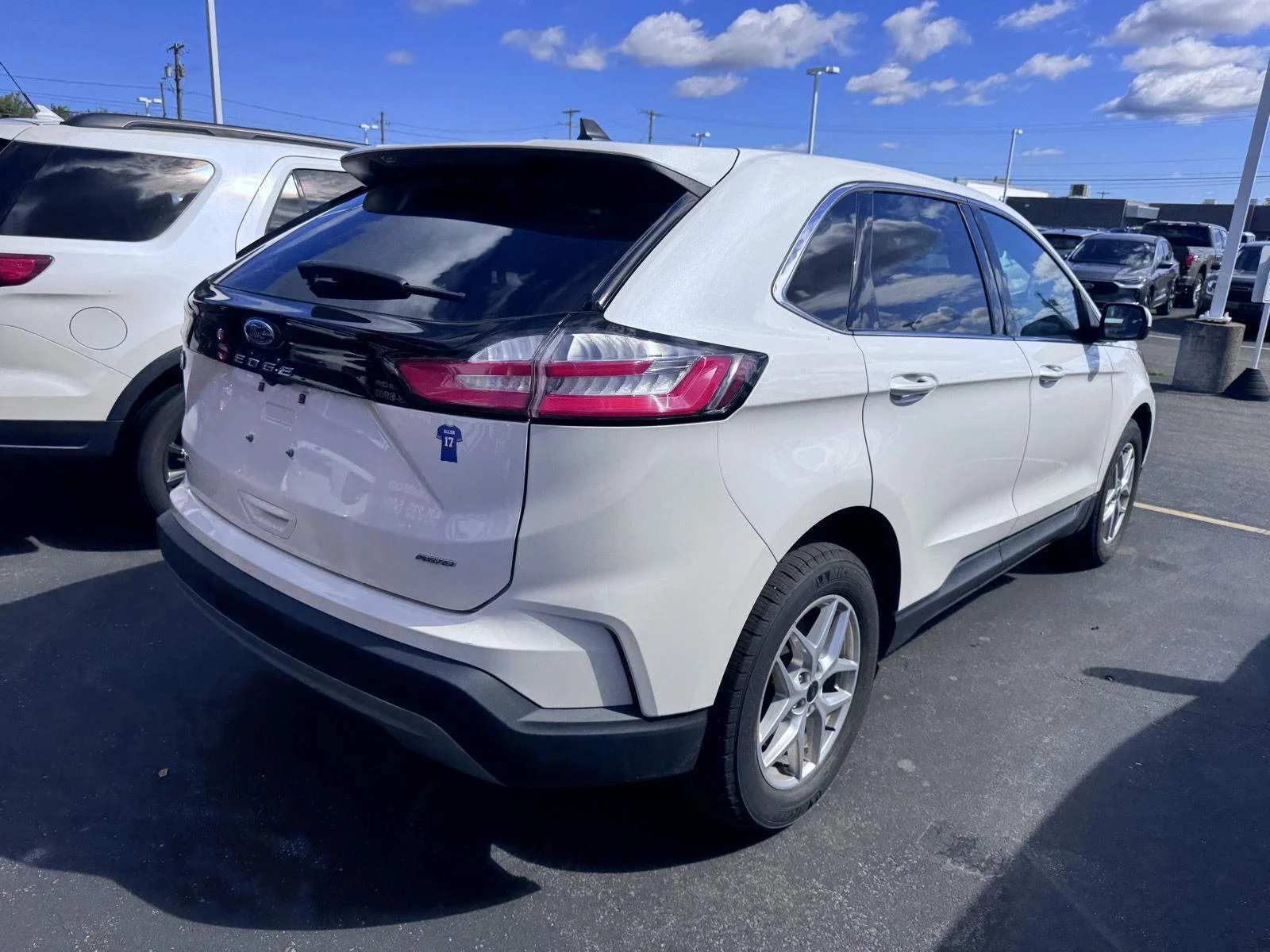 Used 2024 Star White Metallic Tri-Coat Ford SEL image 4