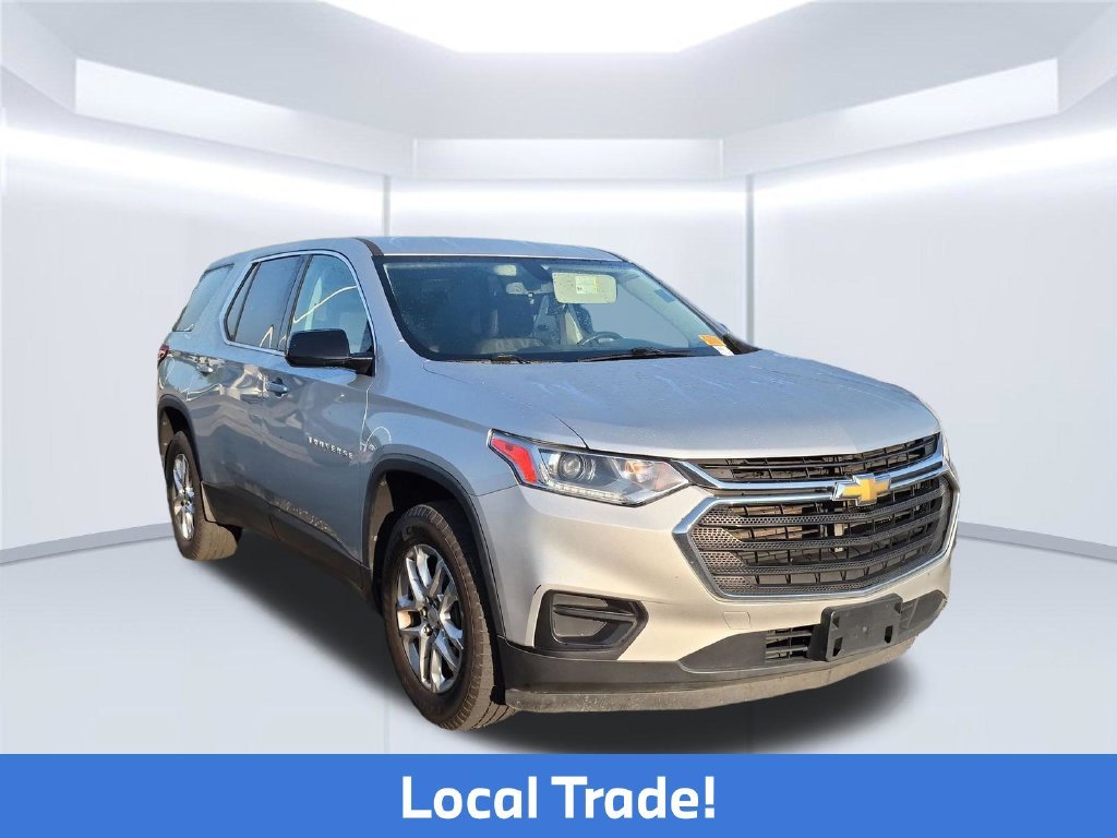 Used 2018 Silver Chevrolet LS image 6