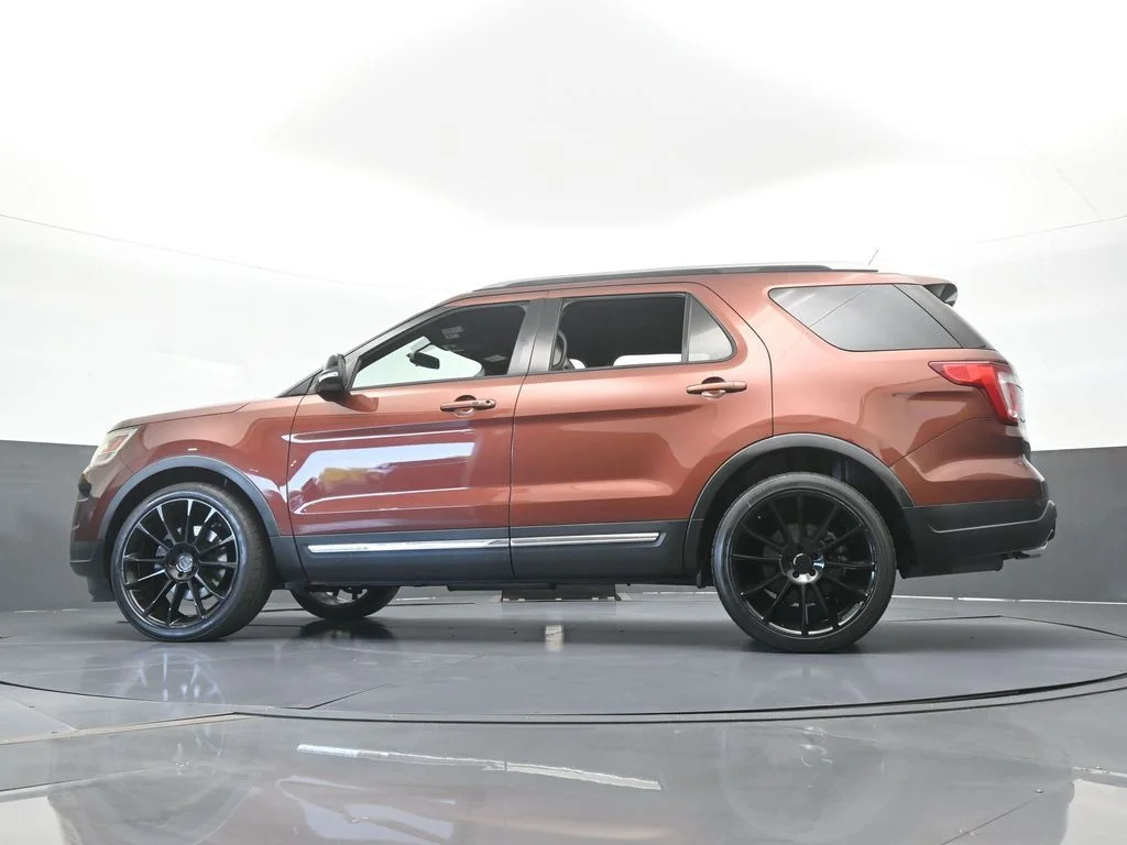 Used 2018 Cinnamon Glaze Metallic Ford XLT image 55
