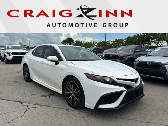 2024 Toyota Camry SE