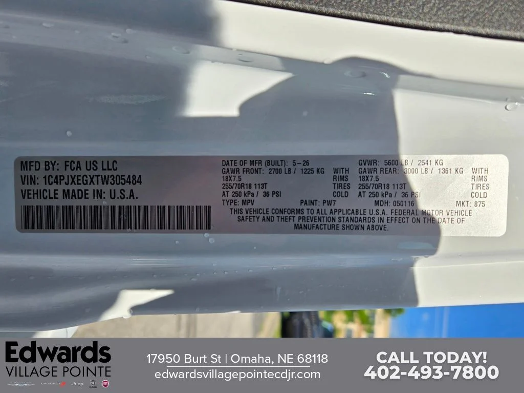 New 2026 Bright White Clear-Coat Exterior Paint Jeep Sahara image 29