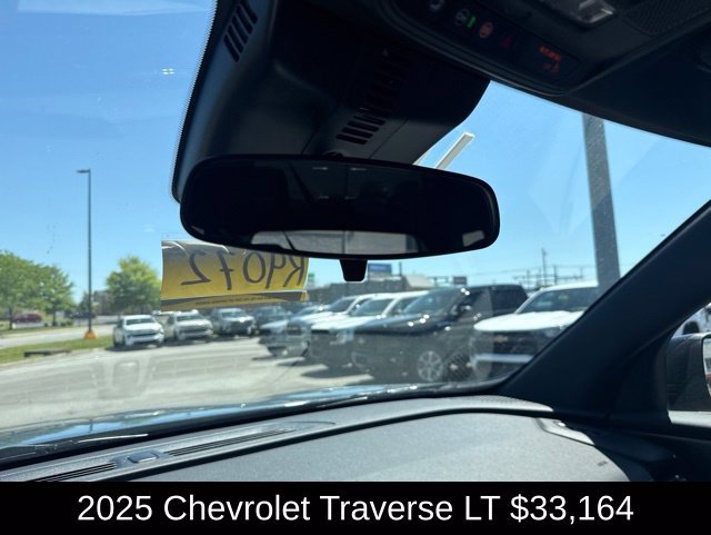 Used 2025 Lakeshore Blue Chevrolet LT image 21