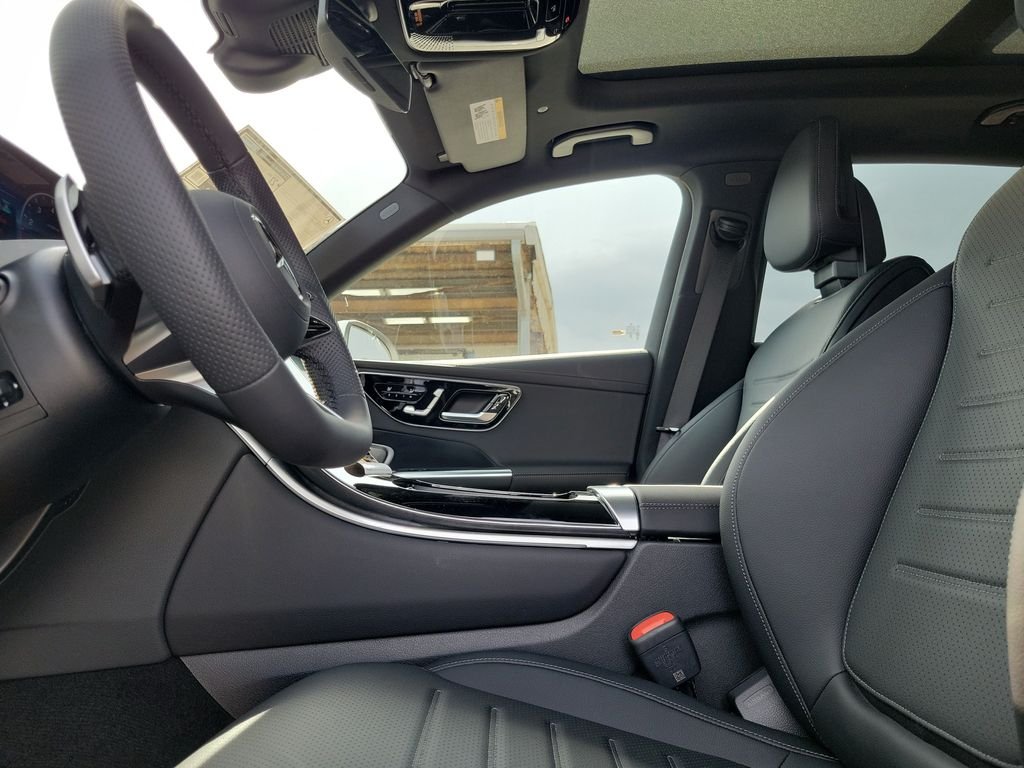 New 2027 Polar White Mercedes-Benz GLC 300 image 15