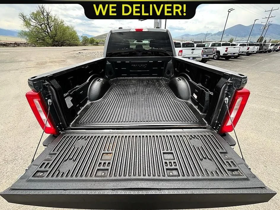 Used 2024 Gray Ford XLT image 15