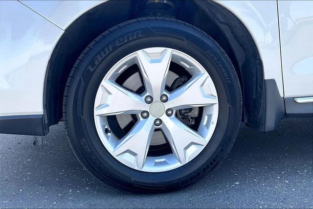 Used 2015 Satin White Pearl Subaru 2.0XT Touring image 8