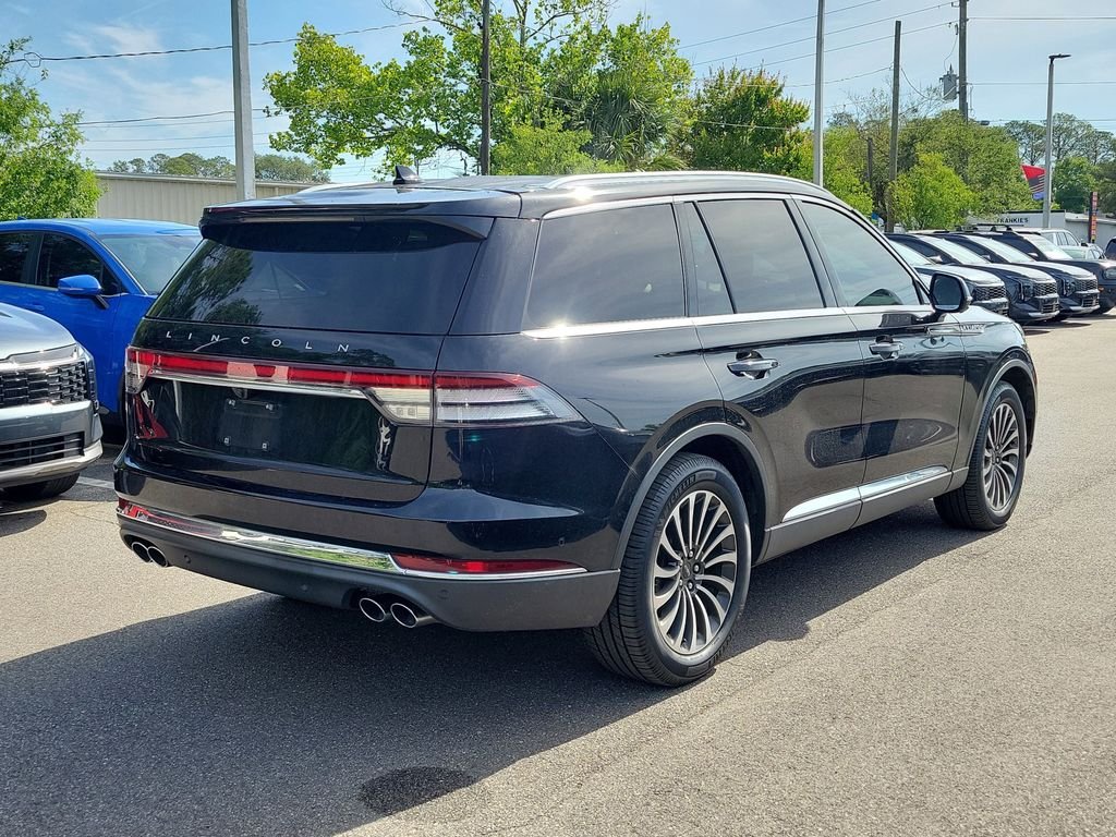 Used 2022 Black Metallic Lincoln Reserve image 6