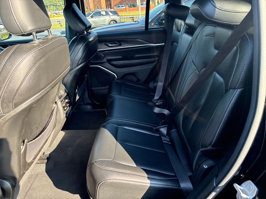 Used 2024 Black Jeep 4xe image 19