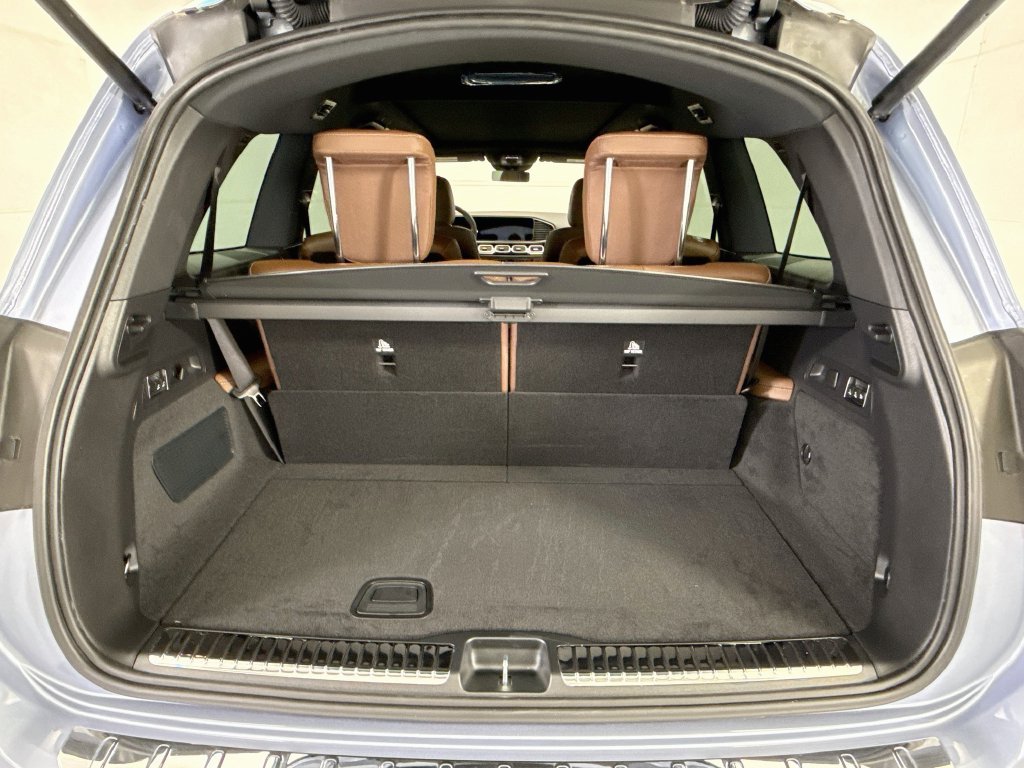 New 2026 MANUFAKTUR Light Blue Met Mercedes-Benz GLS 450 image 27