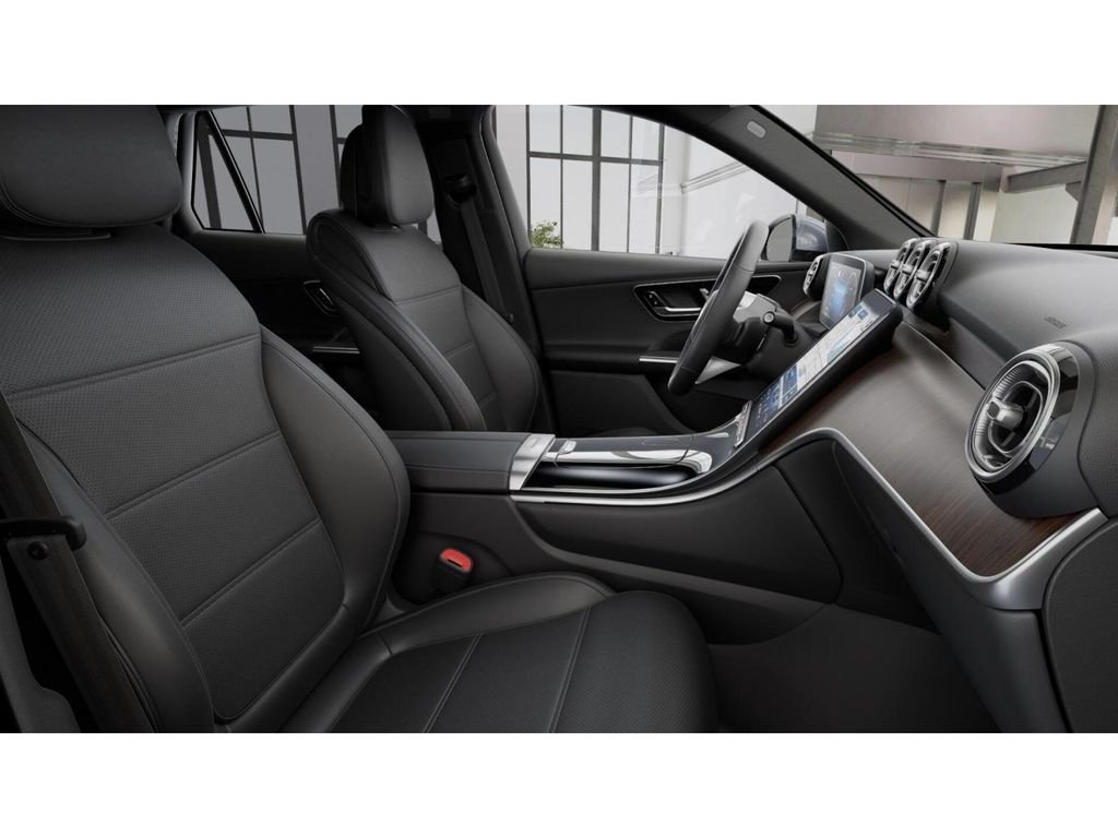 New 2027 Cirrus Silver Metallic Mercedes-Benz GLC 300 image 4