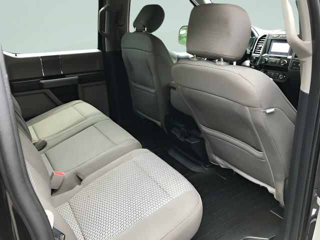 Used 2018  Ford XLT image 12