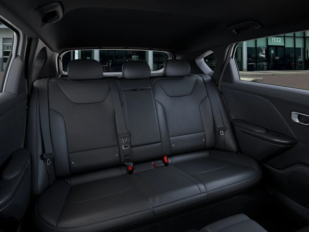 New 2026 Snow White Pearl Kia EX image 16