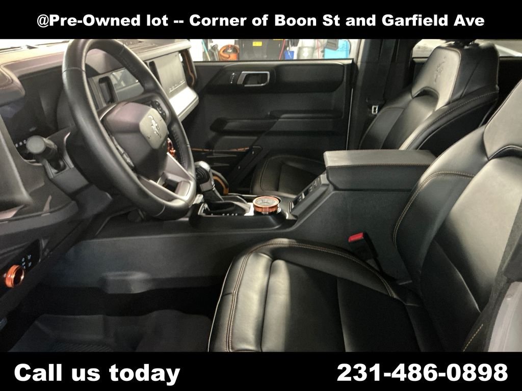 Used 2024 Silver Ford Badlands image 14