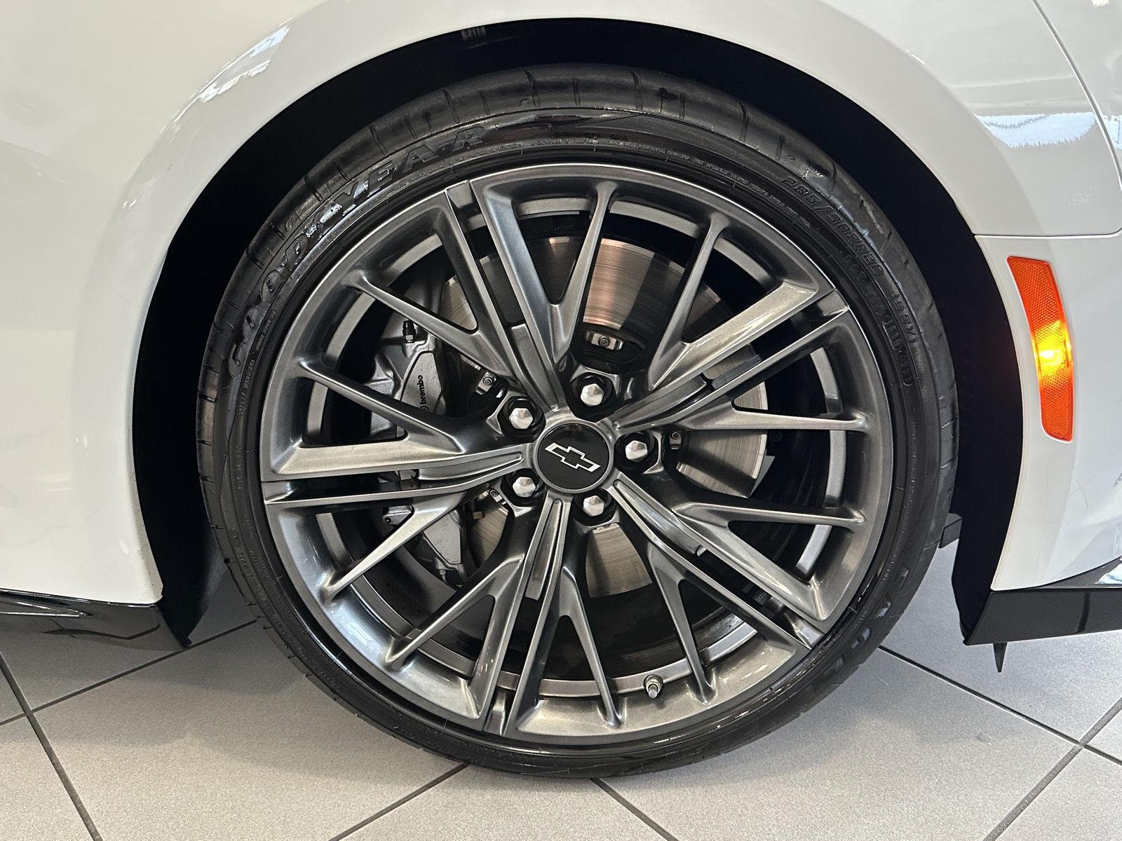 2022 Chevrolet Camaro ZL1 - Photo 22