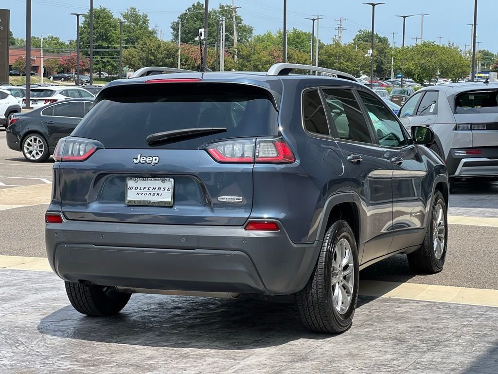 Used 2020 Blue Jeep Latitude Plus image 7