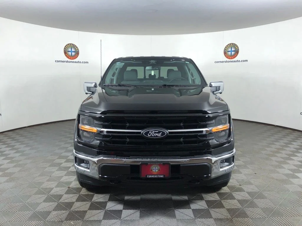 New 2026 Agate Black Metallic Ford XLT image 16