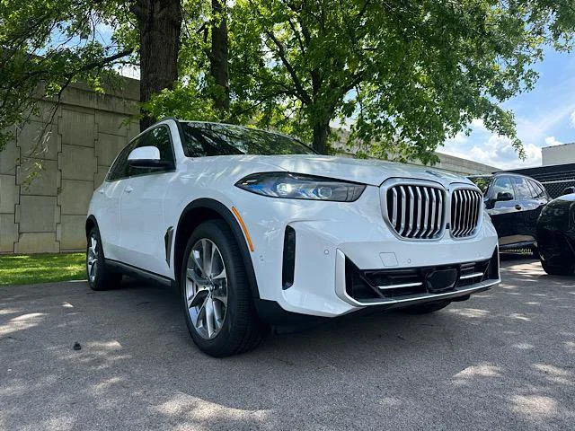 2026 BMW X5 xDrive50e's photo