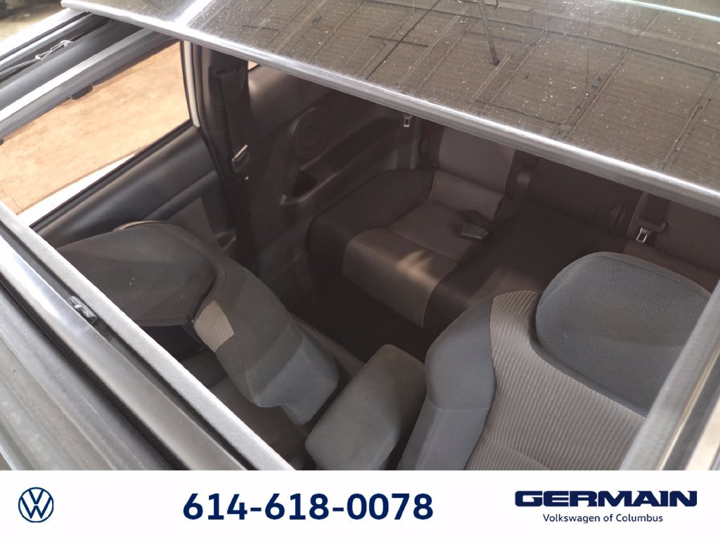 Used 2015 White Scion Base image 37