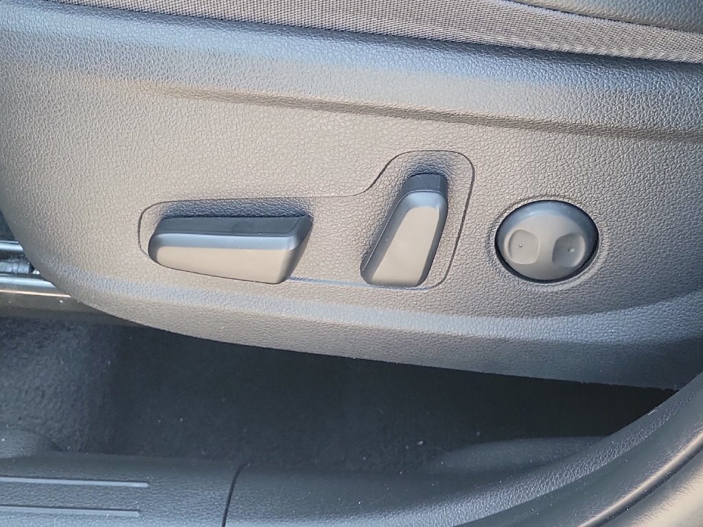 Certified Used 2023 Gray Hyundai SEL image 16