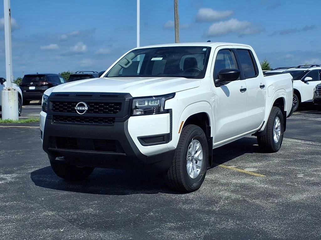 New 2026 Glacier White Nissan Crew Cab S image 2