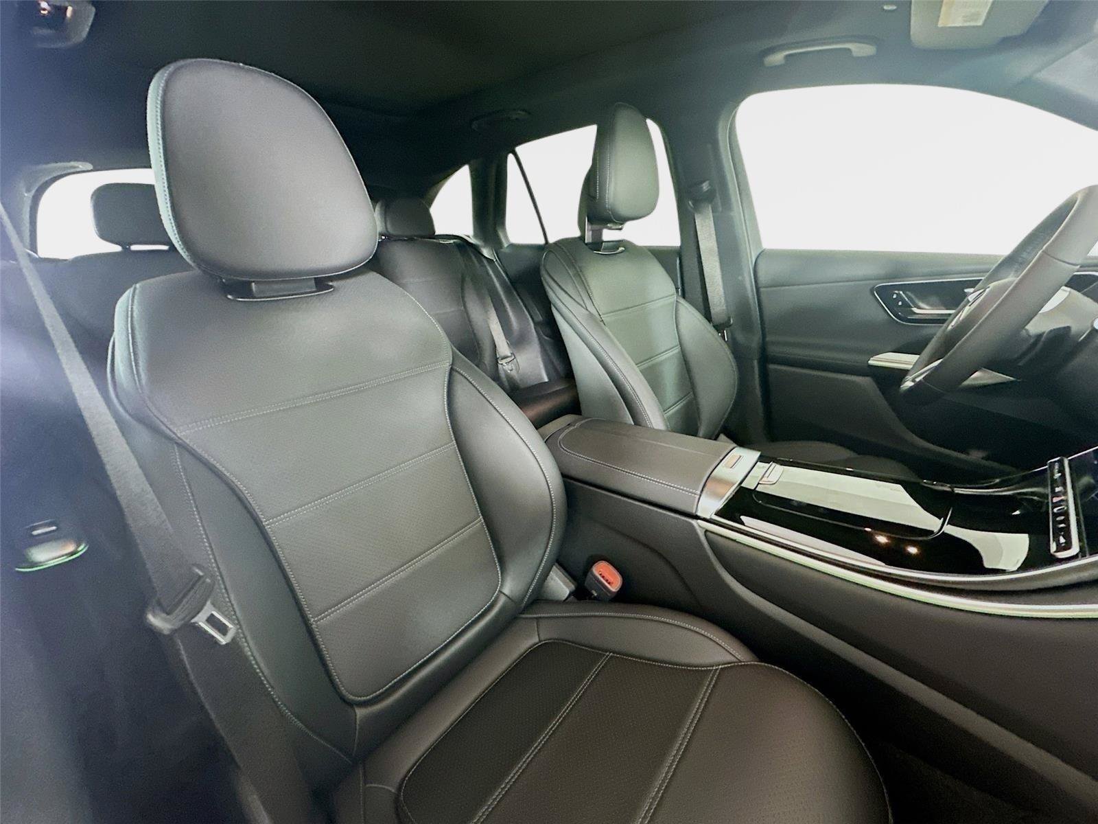 Used 2026 MANUFAKTUR Alpine Grey Mercedes-Benz GLC 300 image 39