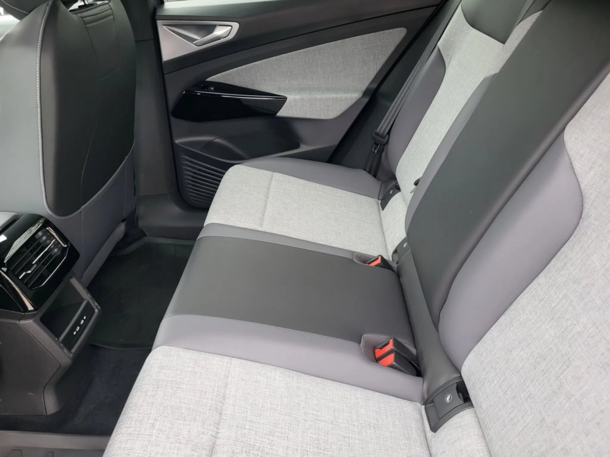 Used 2024 Pure Gray Volkswagen Standard image 22