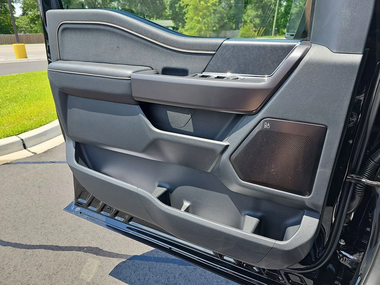 New 2026 Black Ford Tremor image 37
