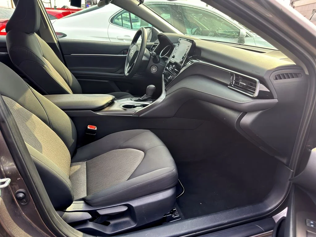 Used 2023 Predawn Gray Mica Toyota LE image 17